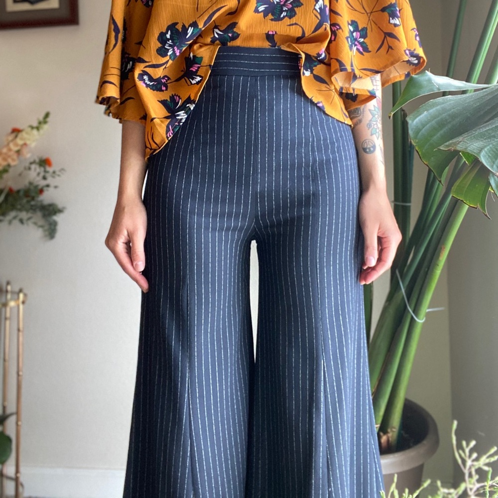 ANTHROPOLOGIE Pinstripe Wide Legged Dress Pants - Picture 2 of 4
